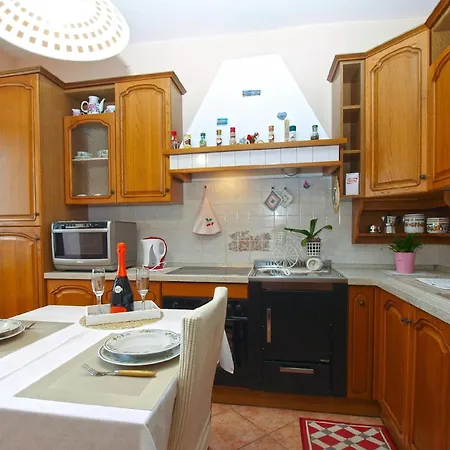 Apartment Fuer 2 Personen Ca 35 Qm In Fazana, Istrien Istrische Riviera Fazana